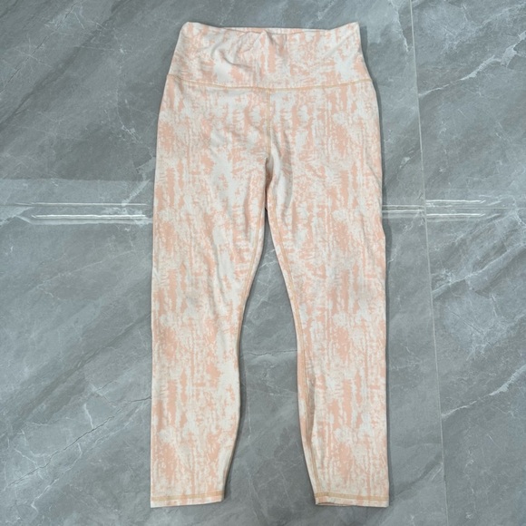 Women’s Fabletics PureLuxe Ultra High Waisted 7/8 Leggings Size XL - Picture 4 of 16